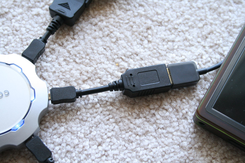 Illustration for article titled Chargepod Universal Six-Way Charging System Hands-on (Verdict: It Revolutionizes Charging)